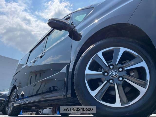 Toyota VOXY 2019-04 321617-14
