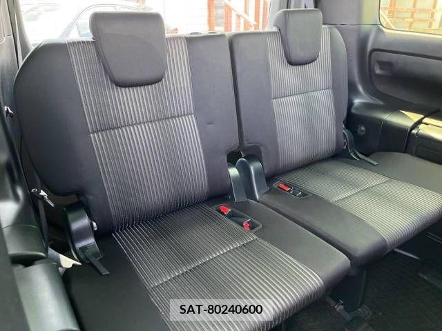 Toyota VOXY 2019-04 321617-10