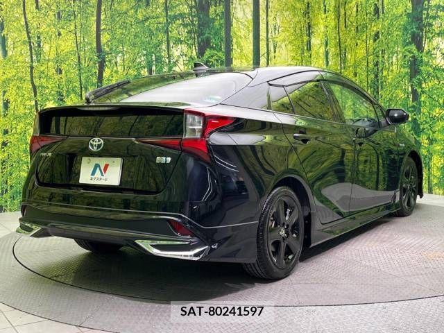 Toyota PRIUS 2019-09 378877-17