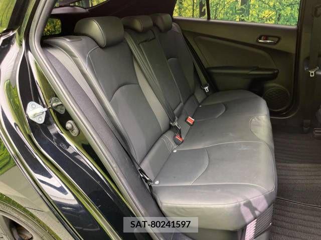 Toyota PRIUS 2019-09 378877-9