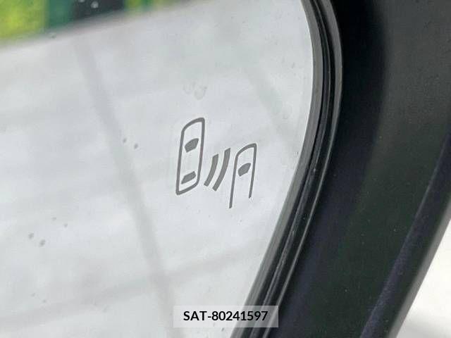 Toyota PRIUS 2019-09 378877-6