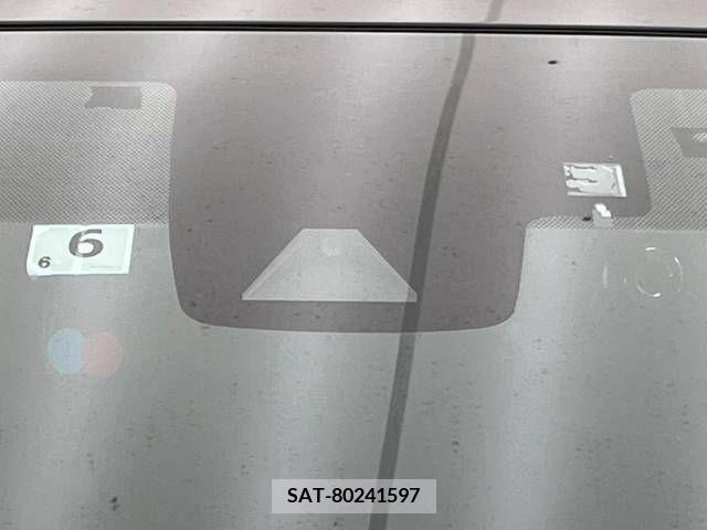 Toyota PRIUS 2019-09 378877-2
