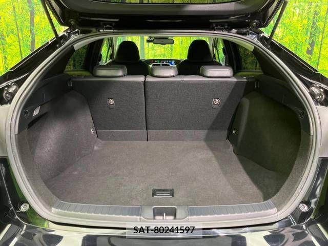 Toyota PRIUS 2019-09 378877-10