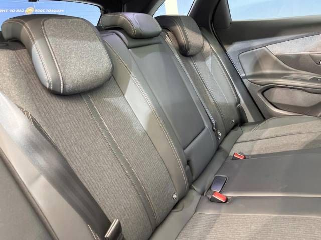Peugeot 3008 2017-11 186898-9
