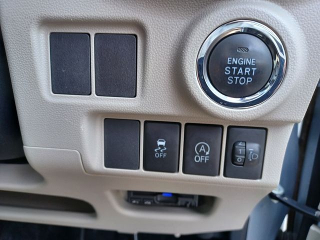 Toyota PIXIS JOY 2017-04 2935-7