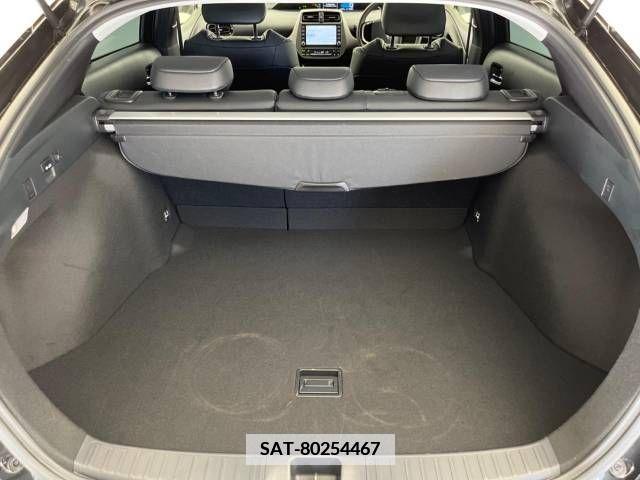 Toyota PRIUS 2022-11 366427-11
