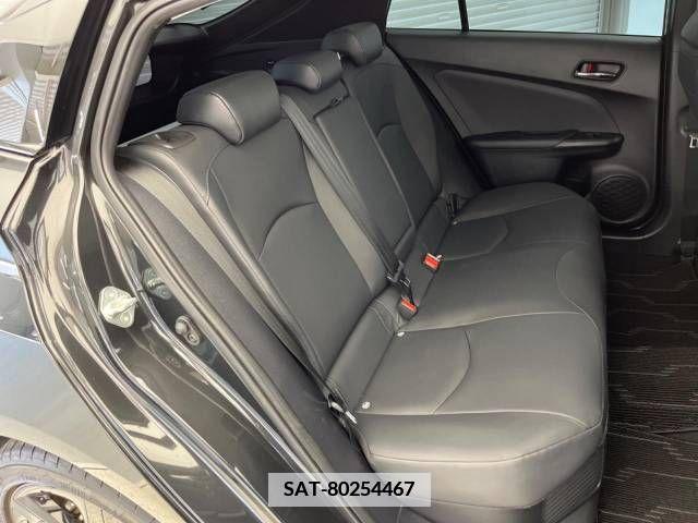 Toyota PRIUS 2022-11 366427-10