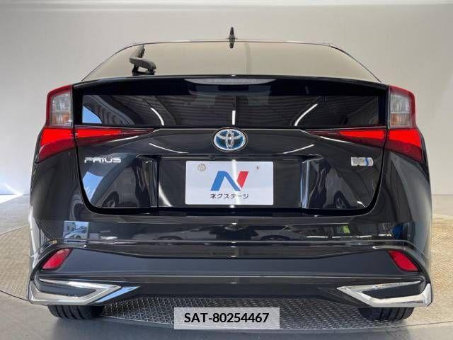 Toyota PRIUS 2022-11 366427-13