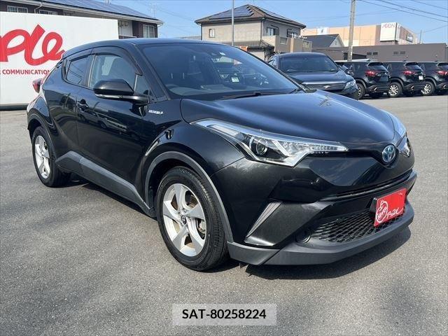 Toyota C-HR 2017-06 231161-2