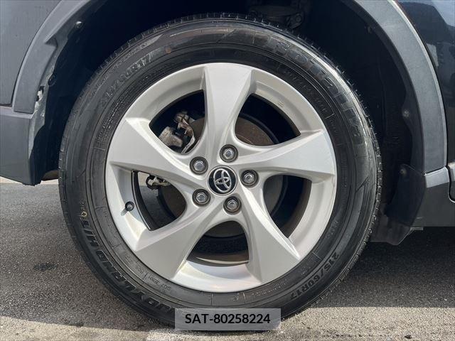 Toyota C-HR 2017-06 231161-13