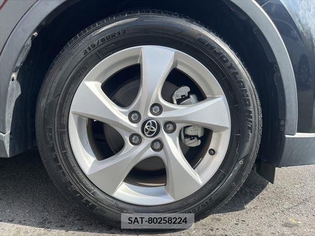 Toyota C-HR 2017-06 231161-12
