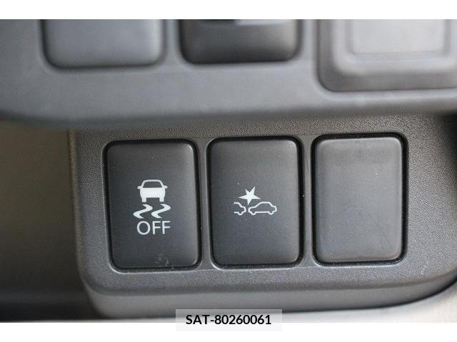 Nissan DAYZ 2017-10 390365-4