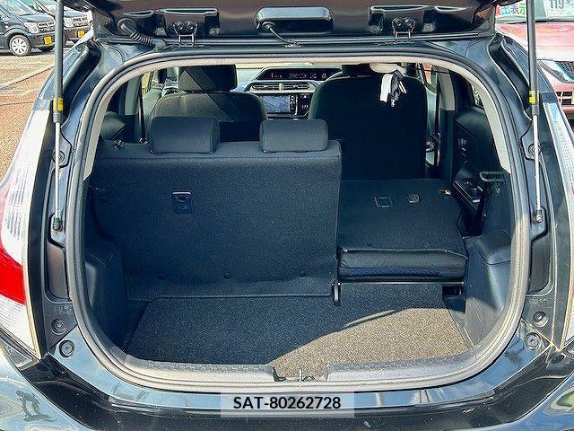 Toyota AQUA 2017-05 260516-15