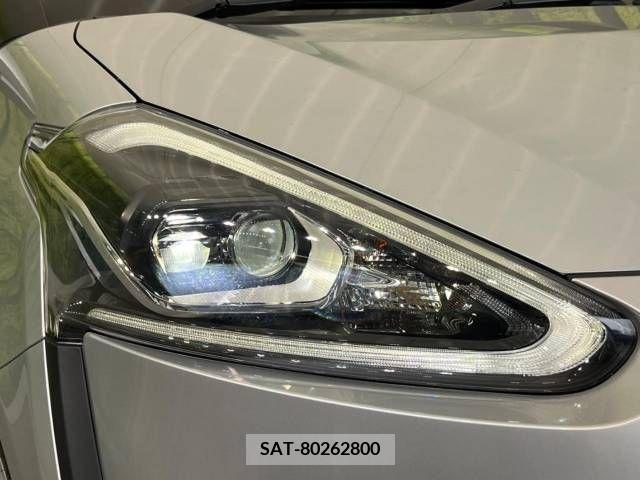 Toyota SIENTA 2017-08 337078-13