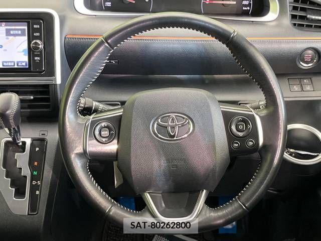 Toyota SIENTA 2017-08 337078-12