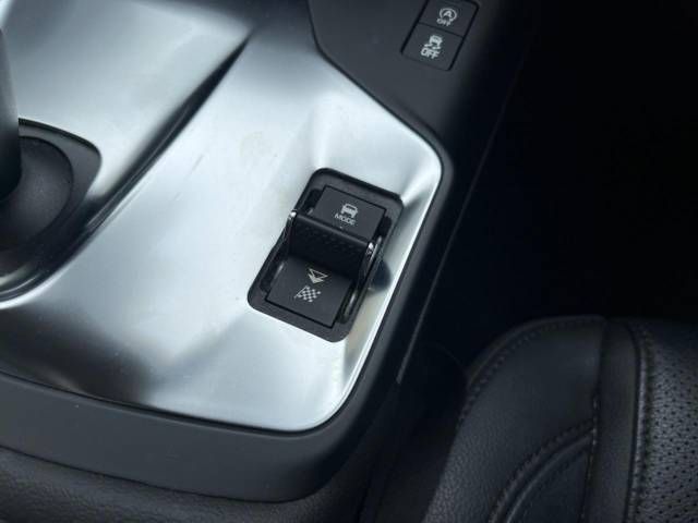 Jaguar E-PACE 2020-08 184000-11