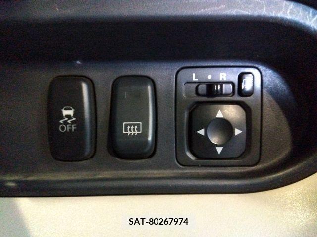 Mitsubishi I 2018-12 212666-14