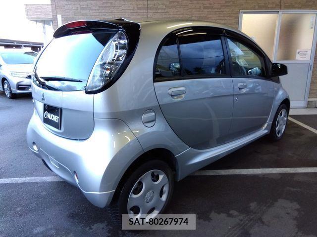 Mitsubishi I 2018-12 212666-1