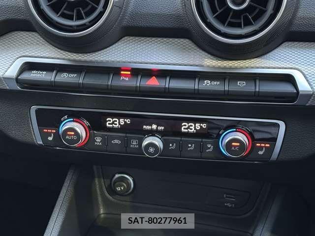 Audi Q2 2023-11 318012-12