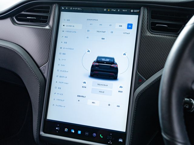 Tesla MODEL X 2019-03 23151-20