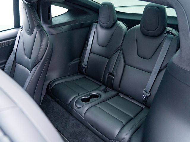 Tesla MODEL X 2019-03 23151-26