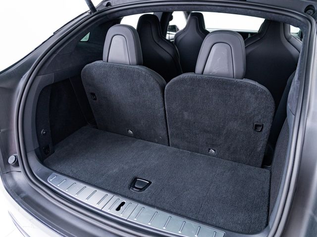 Tesla MODEL X 2019-03 23151-28