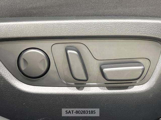 Mazda CX-30 2023-03 390189-6