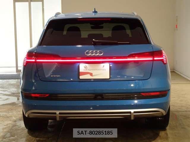 Audi E-TRON 2020-12 239303-3