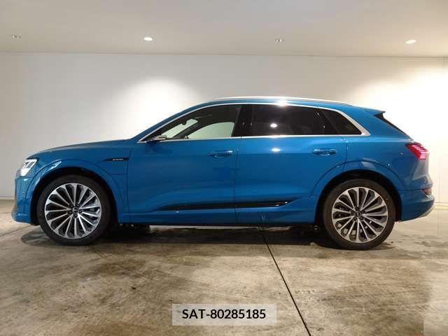 Audi E-TRON 2020-12 239303-6