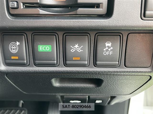 Nissan TEANA 2016-06 298470-19