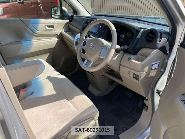 Honda N-WGN 2015-10 280704-17