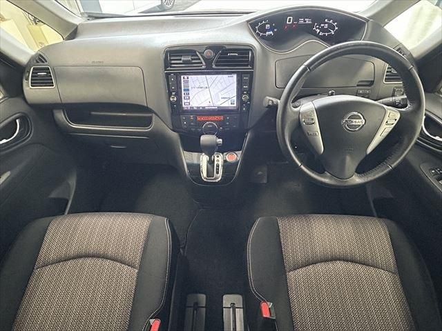 Nissan SERENA 2015-10 186302-18