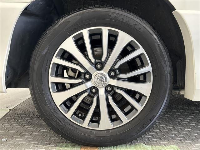 Nissan SERENA 2015-10 186302-15