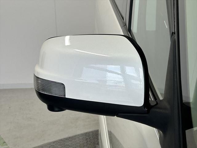 Nissan SERENA 2015-10 186302-13