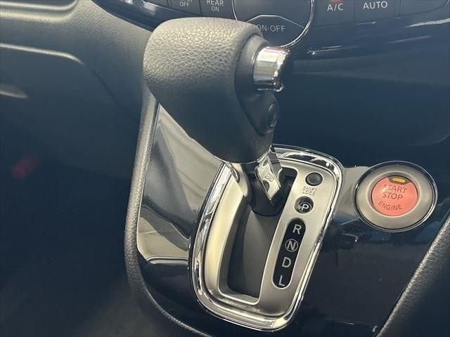 Nissan SERENA 2015-10 186302-27