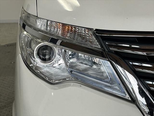 Nissan SERENA 2015-10 186302-9