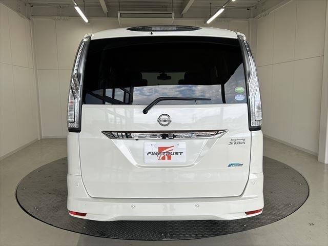 Nissan SERENA 2015-10 186302-5