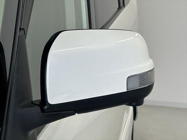 Nissan SERENA 2015-10 186302-12