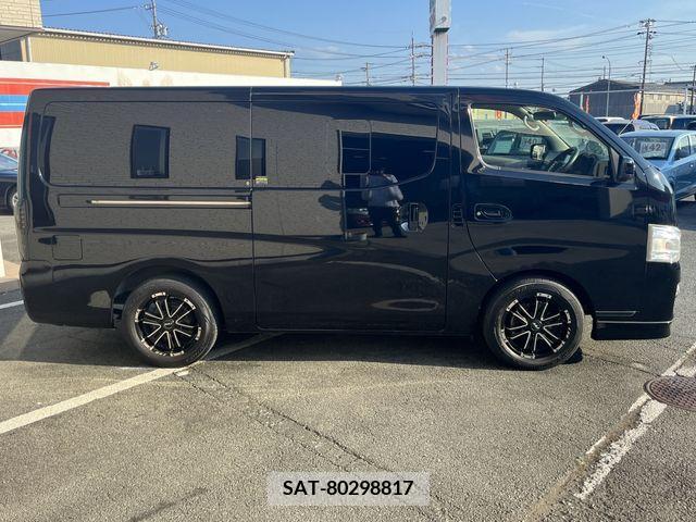 Nissan NV350 Caravan 2016-04 365576-3