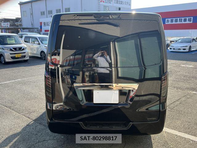 Nissan NV350 Caravan 2016-04 365576-5