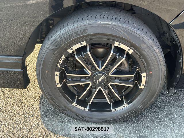Nissan NV350 Caravan 2016-04 365576-7