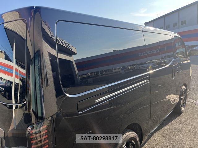 Nissan NV350 Caravan 2016-04 365576-8