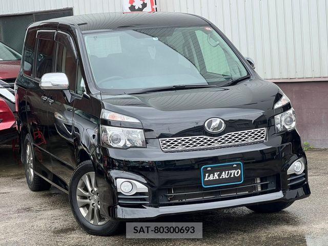 Toyota VOXY 2011-05 327847-2