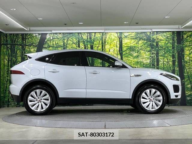 Jaguar E-PACE 2018-05 396917-18