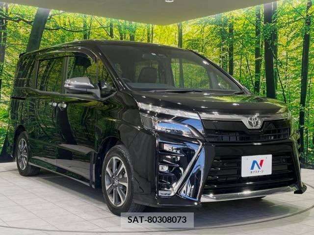 Toyota VOXY 2021-07 370320-17