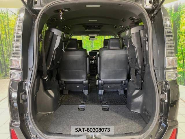 Toyota VOXY 2021-07 370320-11