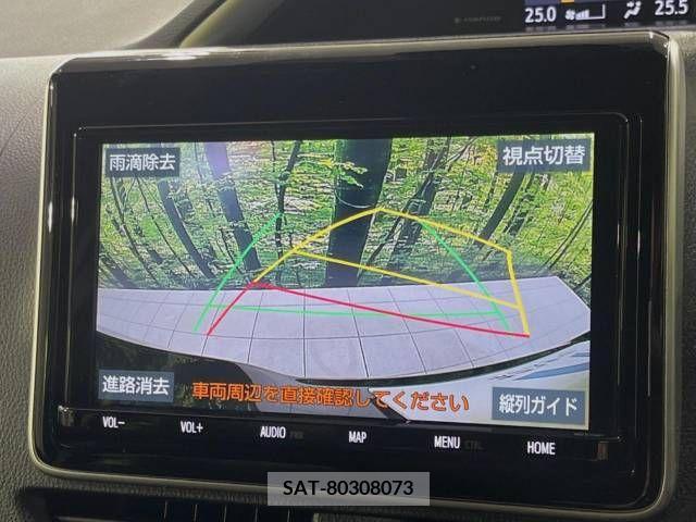 Toyota VOXY 2021-07 370320-5