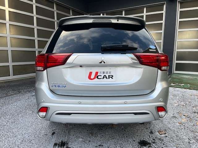 Mitsubishi OUTLANDER PHEV 2018-09 181338-10