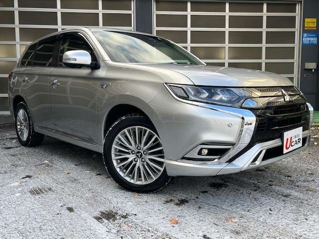 Mitsubishi OUTLANDER PHEV 2018-09 181338-12