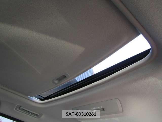 Toyota VOXY 2016-11 205562-13